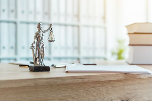 Statue Justitia